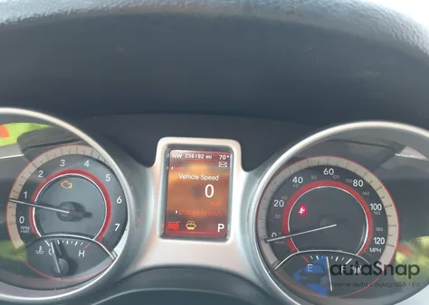 2017 Dodge Journey Sxt z USA, uszkodzony, nr VIN 3C4PDCBB9HT612327